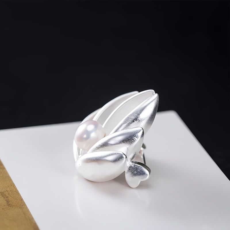 925 Silver Lotus Flower Pearl Brooch 925 Silver Lotus Flower Pearl Brooch