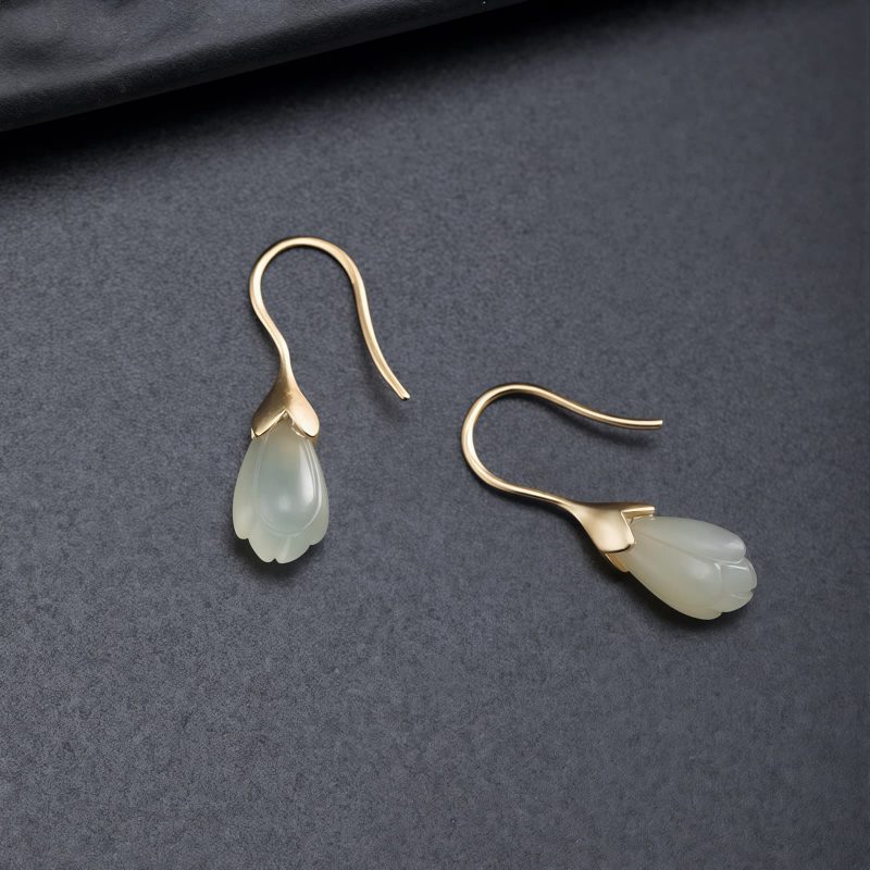 Pendientes de Jade Hetian y Plata: Elegancia en Flor de Magnolia Hetian Jade Magnolia Drop Earrings