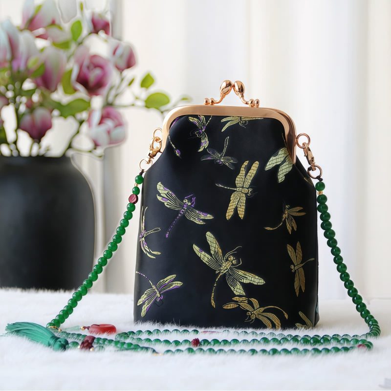Retro-Tasche mit chinesischer Stickerei und Perlenkette Retro Chinese Embroidery Pearl Chain Bag