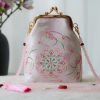 Retro-Tasche mit chinesischer Stickerei und Perlenkette Retro Chinese Embroidery Pearl Chain Bag