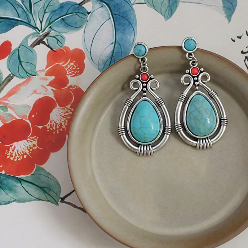 Pendientes Tibetanos de Gota en Turquesa: Esencia Étnica y Carácter Ancestral Tibet Turquoise Waterdrop Dangle Earrings