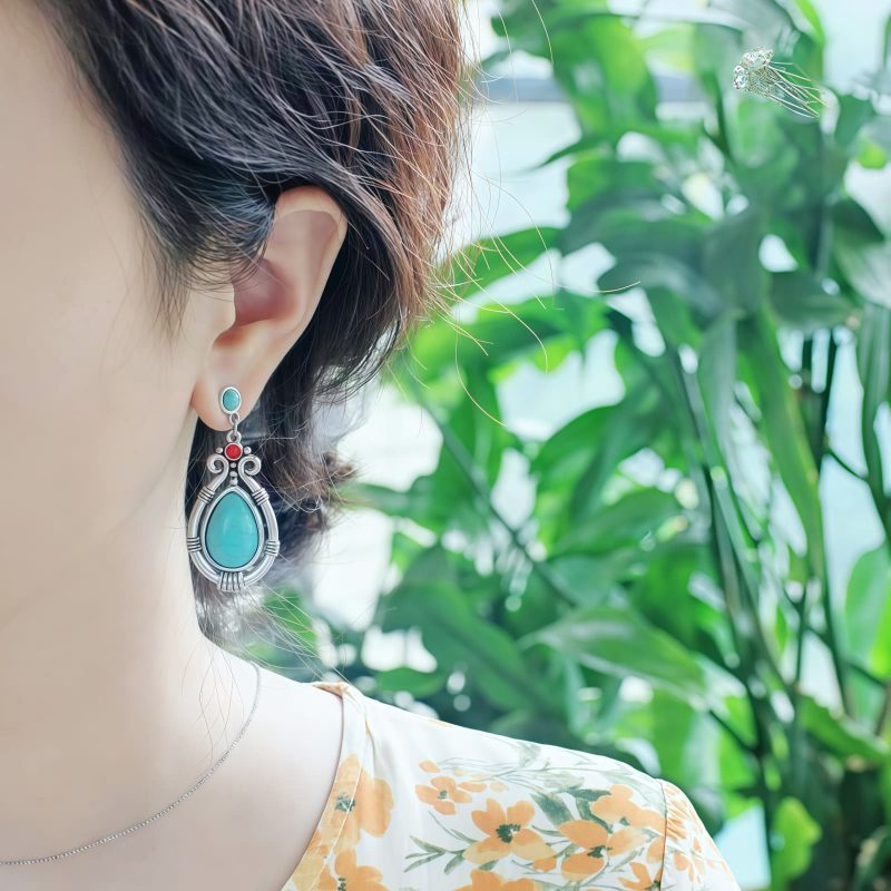 Pendientes Tibetanos de Gota en Turquesa: Esencia Étnica y Carácter Ancestral Tibet Turquoise Waterdrop Dangle Earrings
