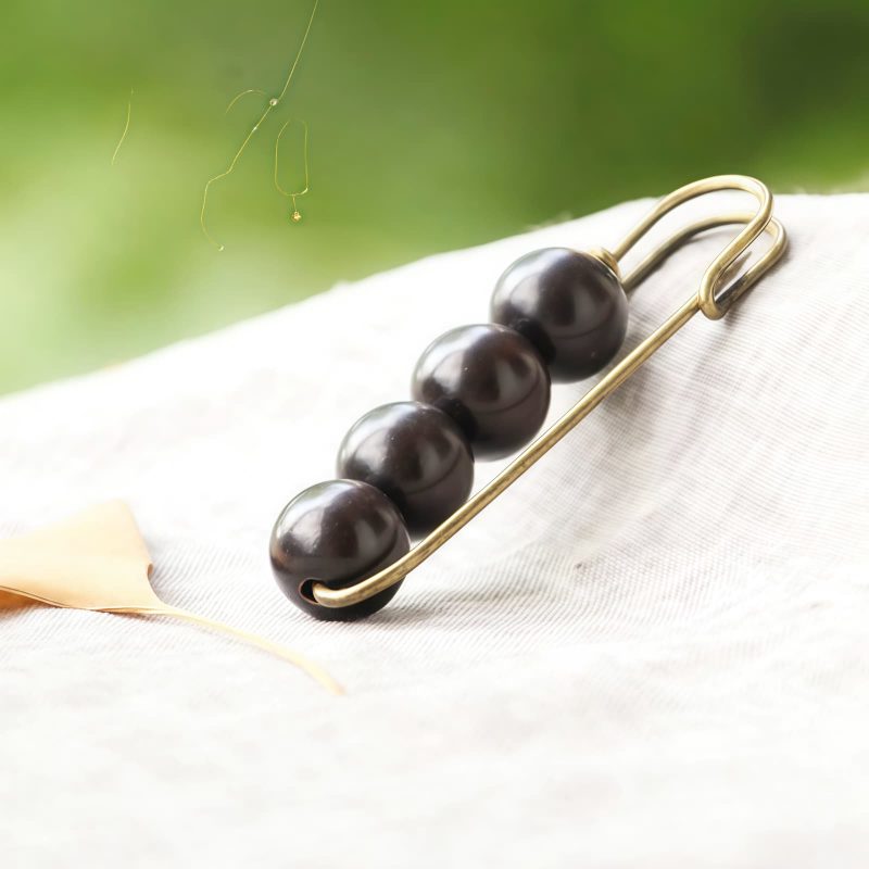 Vintage Sandalwood Healing Brooch Vintage Sandalwood Healing Brooch
