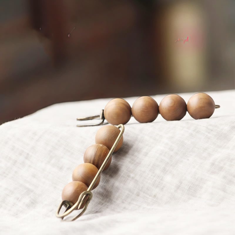 Vintage Sandalwood Healing Brooch Vintage Sandalwood Healing Brooch