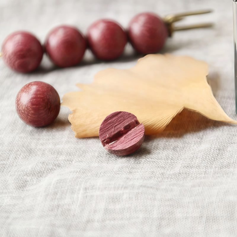 Vintage Sandalwood Healing Brooch Vintage Sandalwood Healing Brooch