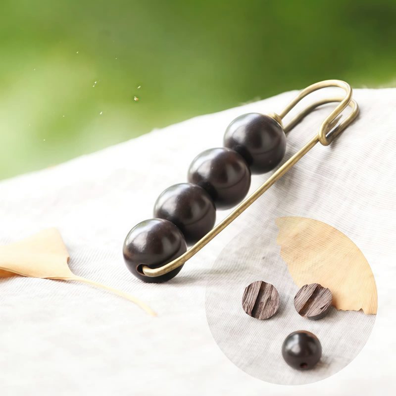 Vintage Sandalwood Healing Brooch Vintage Sandalwood Healing Brooch
