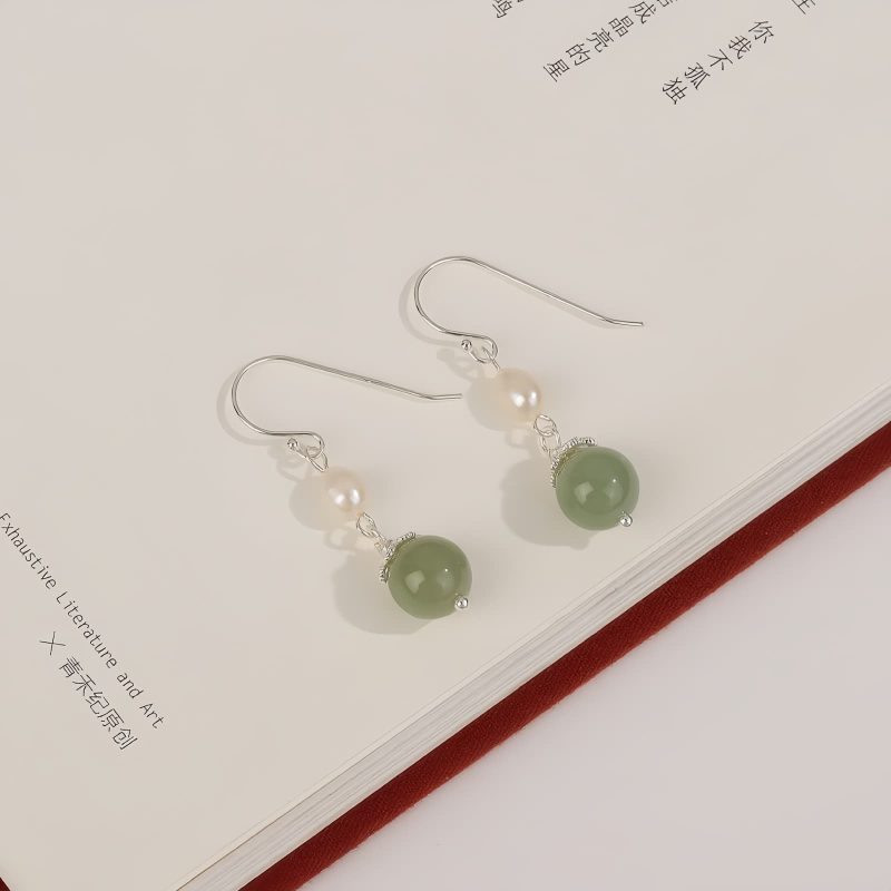 Brincos de Prata 925 com Jade e Pérola: Sabedoria e Elegância 925 Silver Jade Pearl Wisdom Earrings