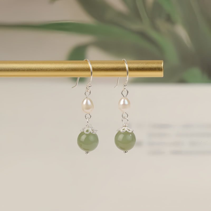 Brincos de Prata 925 com Jade e Pérola: Sabedoria e Elegância 925 Silver Jade Pearl Wisdom Earrings