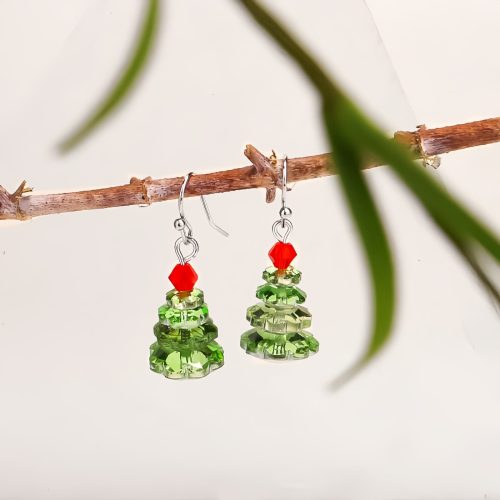 Amethyst-Ohrhänger im kunstvollen Tannenbaum-Design