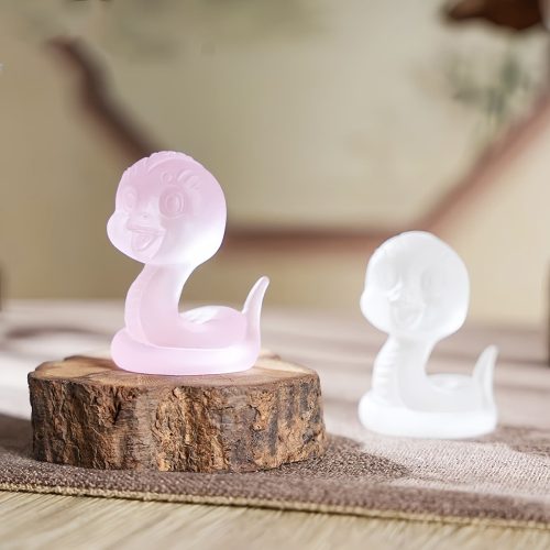 琉璃（りゅうり）ガラス 巳年 干支置物 － 変容と叡智を呼ぶ装飾品