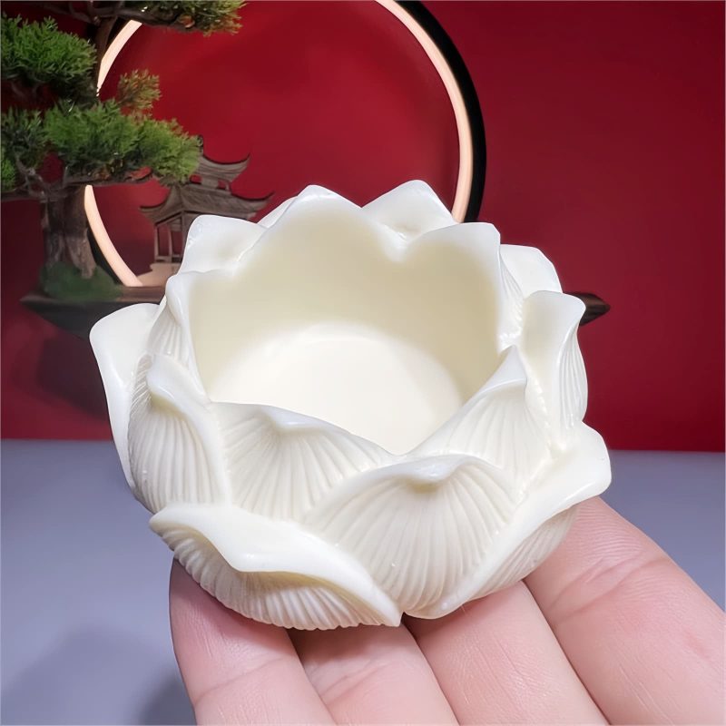 Mini Ivory Tathagata Buddha Decoration Mini Ivory Tathagata Buddha Decoration