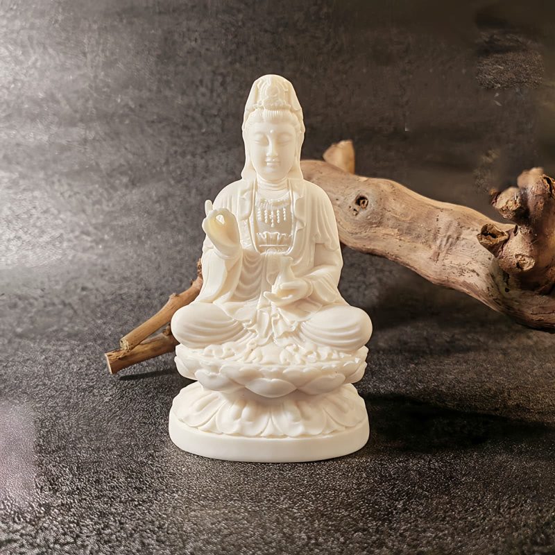 Mini Ivory Tathagata Buddha Decoration Mini Ivory Tathagata Buddha Decoration