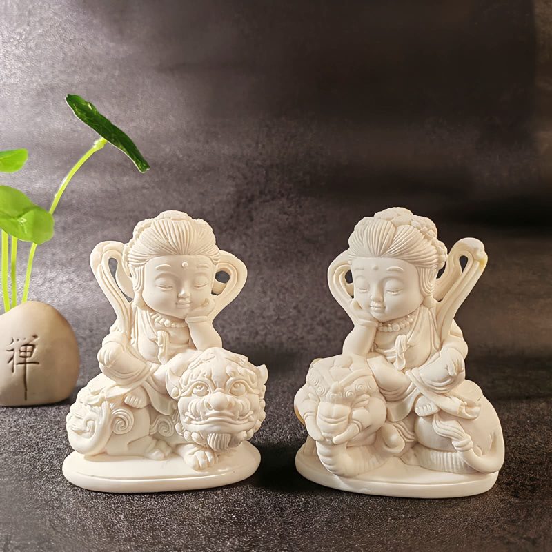 Mini Ivory Tathagata Buddha Decoration Mini Ivory Tathagata Buddha Decoration