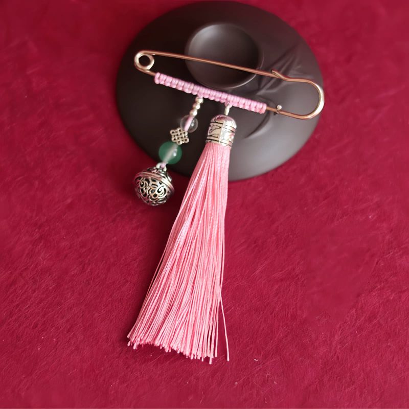 Retro Copper Bell Tassels Brooch Retro Copper Bell Tassels Brooch