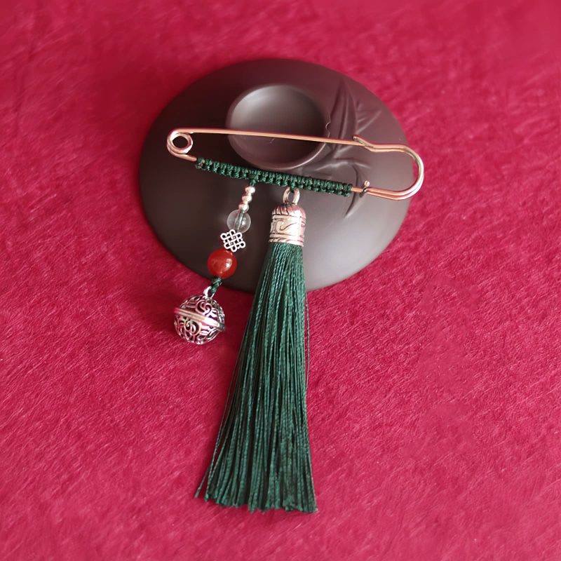 Retro Copper Bell Tassels Brooch Retro Copper Bell Tassels Brooch