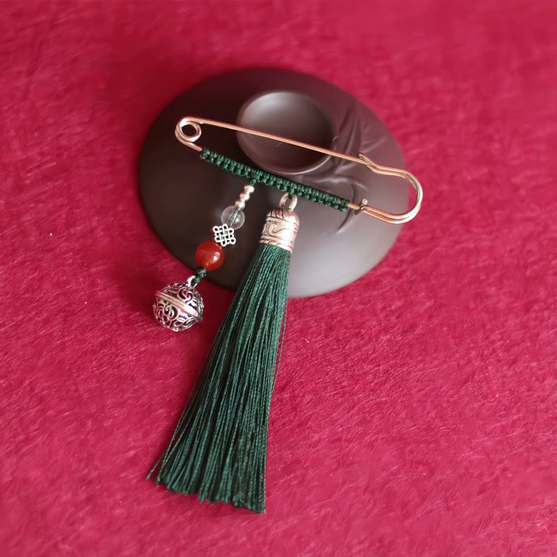 Retro Copper Bell Tassels Brooch Retro Copper Bell Tassels Brooch