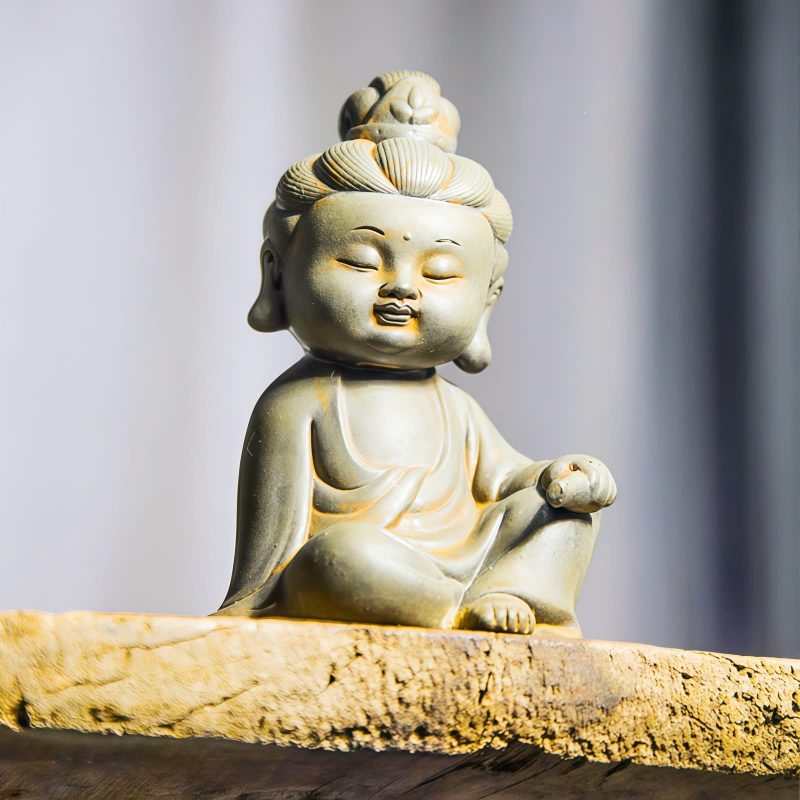 Rust Cast Resin Ksitigarbha Guanyin Statue Rust Cast Resin Ksitigarbha Guanyin Statue