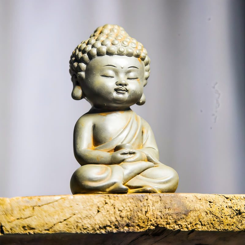 Rust Cast Resin Ksitigarbha Guanyin Statue Rust Cast Resin Ksitigarbha Guanyin Statue