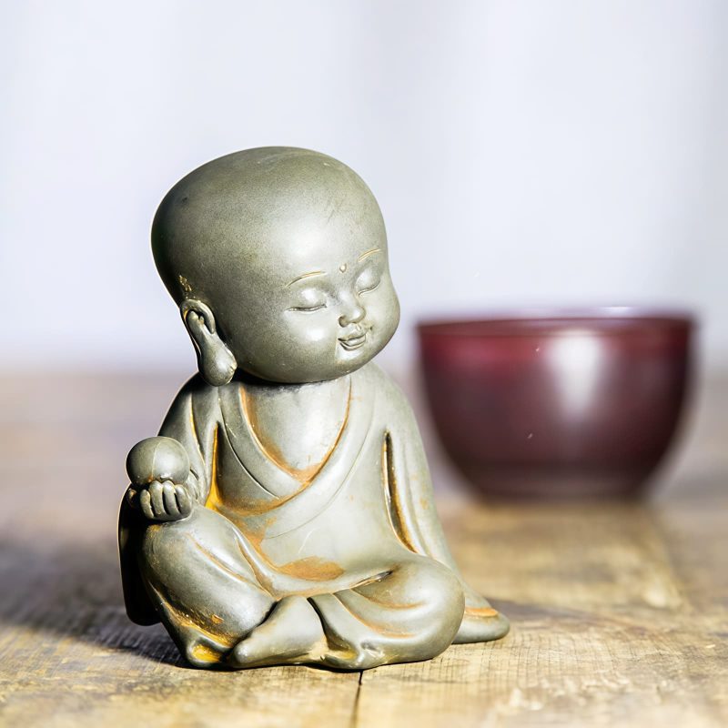 Rust Cast Resin Ksitigarbha Guanyin Statue Rust Cast Resin Ksitigarbha Guanyin Statue