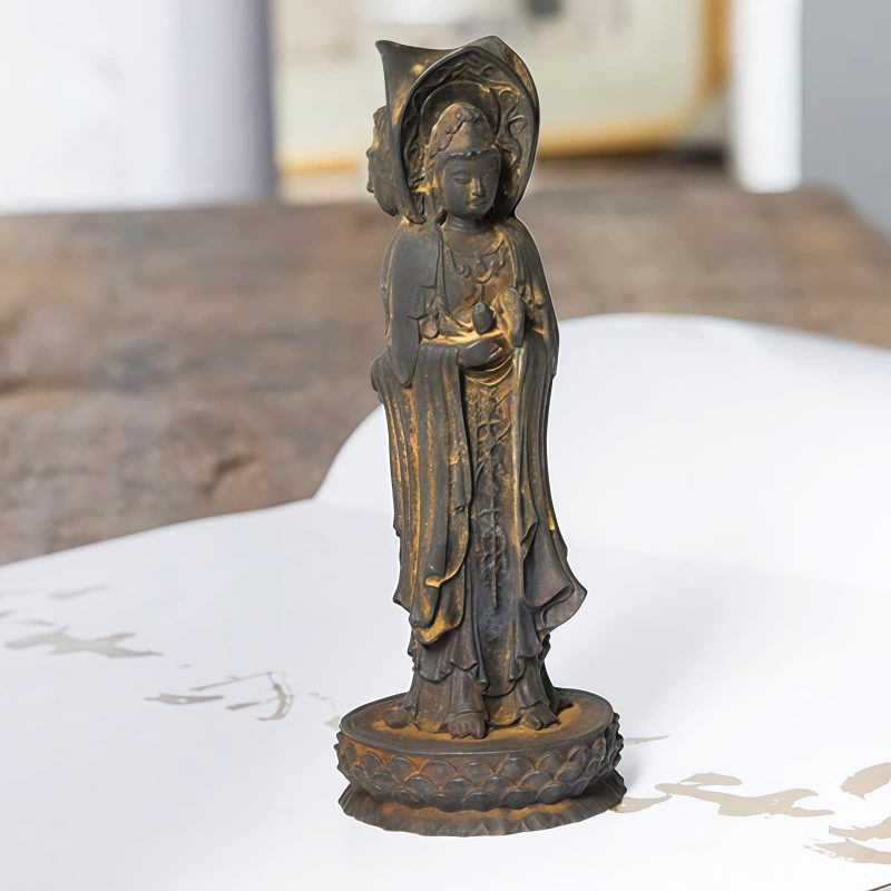 Rusty Iron Powder Kwan Yin Statue - Three-Faced Compassion Symbol Rusty Iron Powder Kwan Yin Statue - Three-Faced Compassion Symbol