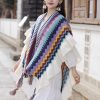 Chal Tibetano con Rayas Onduladas y Borlas Tibetan Wavy Striped Tassel Shawl