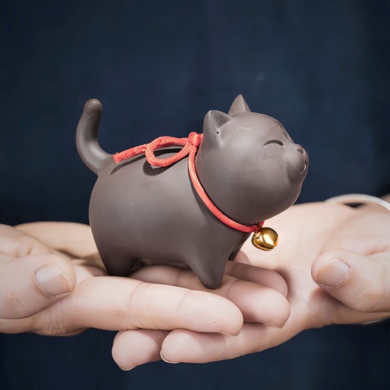 Purple Clay Cat Figurine Desk Decoration Purple Clay Cat Figurine Desk Decoration