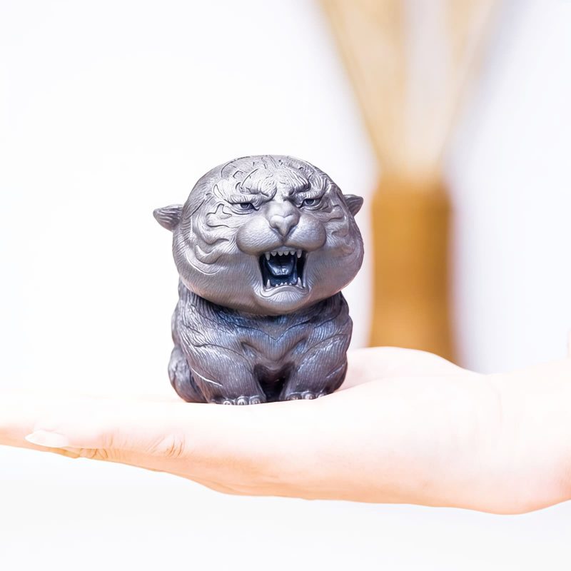 Rust Iron Mini Roaring Tiger Statue Rust Iron Mini Roaring Tiger Statue