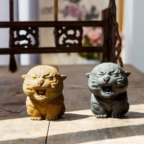Rust Iron Powder Mini Roaring Tiger Statue Rust Iron Mini Roaring Tiger Statue