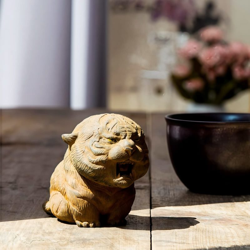 Rust Iron Mini Roaring Tiger Statue Rust Iron Mini Roaring Tiger Statue