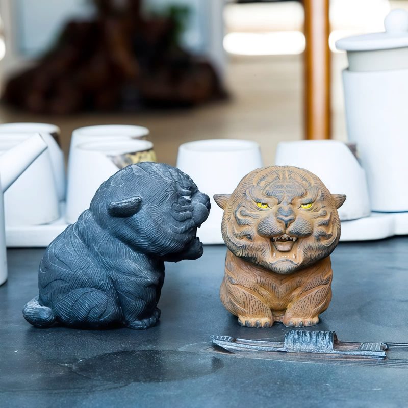 Rust Iron Mini Roaring Tiger Statue Rust Iron Mini Roaring Tiger Statue