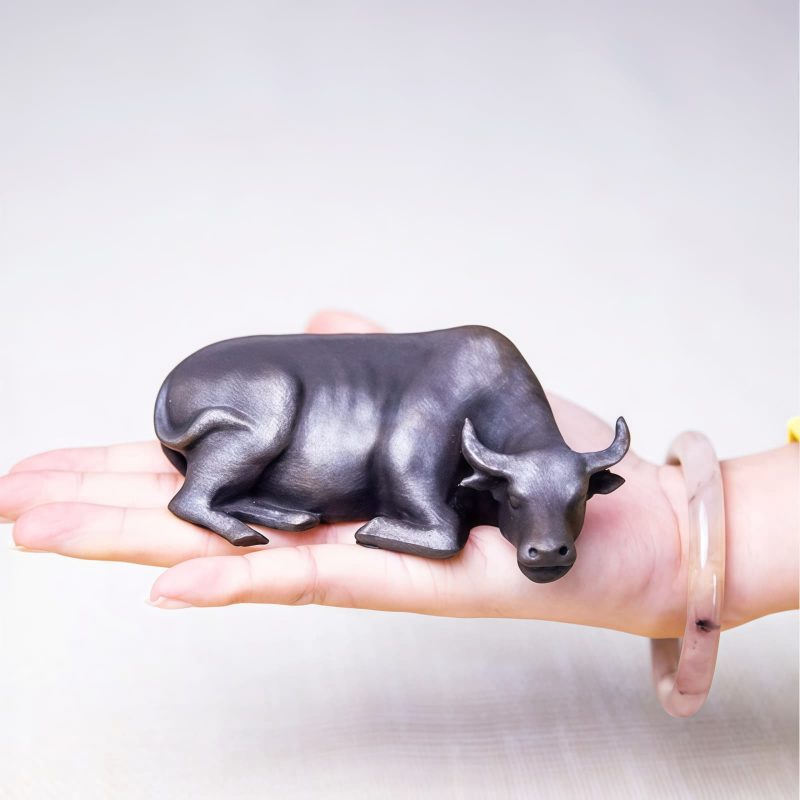 Rustic Iron Powder Buffalo Bull Statue Rustic Iron Powder Buffalo Bull Statue