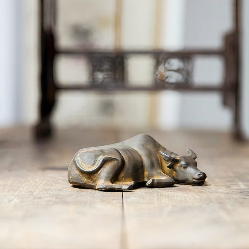 Rustic Iron Powder Buffalo Bull Statue Rustic Iron Powder Buffalo Bull Statue