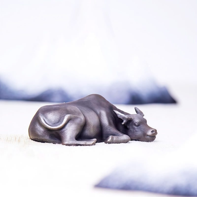Rustic Iron Powder Buffalo Bull Statue Rustic Iron Powder Buffalo Bull Statue