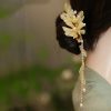 Alloy Magnolia Tassel Hair Clip Alloy Magnolia Tassel Hair Clip
