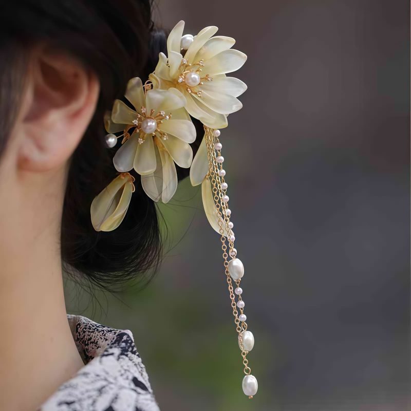 Alloy Magnolia Tassel Hair Clip Alloy Magnolia Tassel Hair Clip