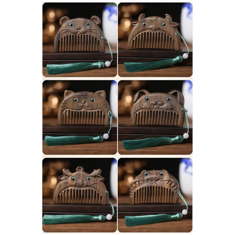 Chinese Zodiac Green Sandalwood Portable Comb Chinese Zodiac Green Sandalwood Portable Comb