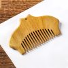 Handgefertigter Kamm aus grünem Sandelholz mit floraler Gravur Green Sandalwood Floral Engraved Comb