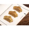 Handgefertigter Kamm aus grünem Sandelholz mit floraler Gravur Green Sandalwood Floral Engraved Comb