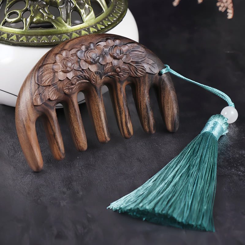 Green Sandalwood Plum Blossom Koi Fish Engraved Comb Green Sandalwood Plum Blossom Koi Fish Engraved Comb