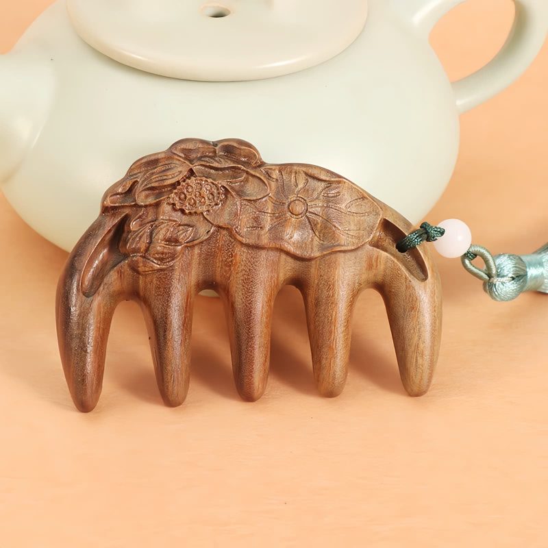 Green Sandalwood Plum Blossom Koi Fish Engraved Comb Green Sandalwood Plum Blossom Koi Fish Engraved Comb