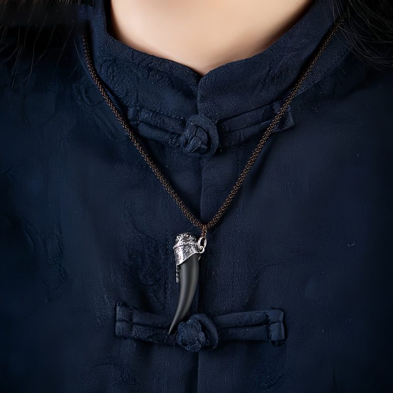 925 Silver Black Obsidian Wolf Tooth Necklace 925 Silver Black Obsidian Wolf Tooth Necklace