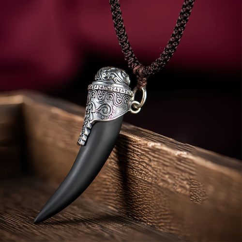 Collar de Diente de Lobo en Obsidiana Negra y Plata 925