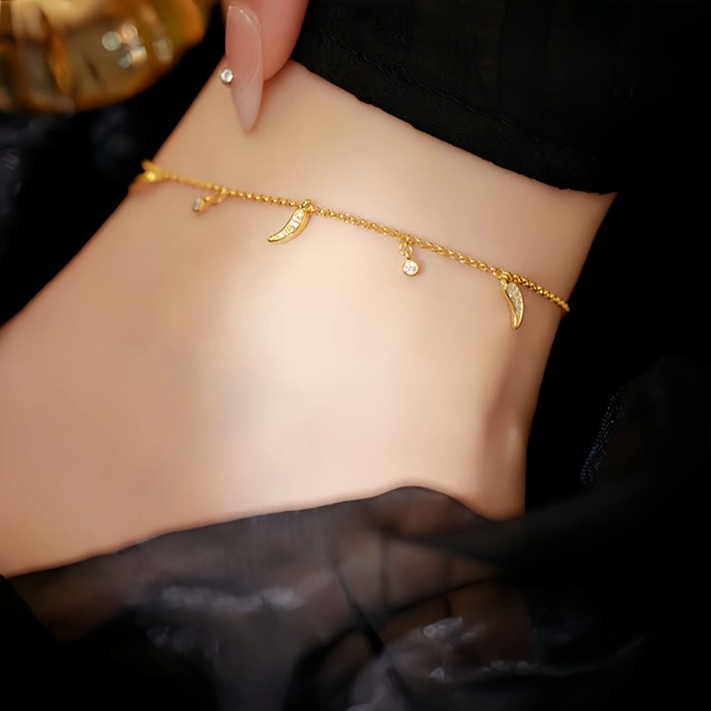 Sterling Silver Protection Anklet with Zircon Pepper Charm Sterling Silver Protection Anklet with Zircon Pepper Charm