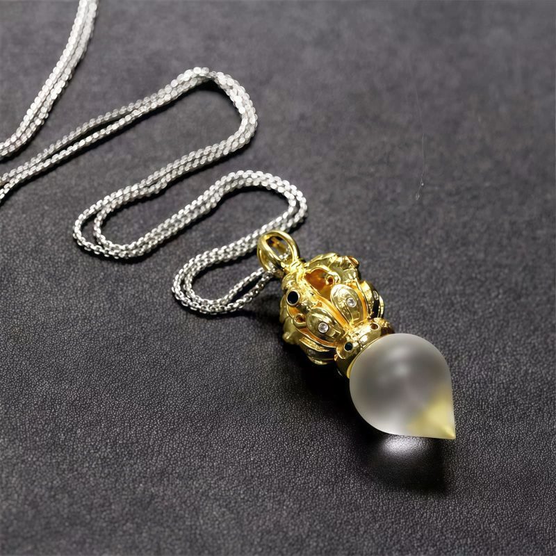 Tibetan Dorje Vajra Lotus Liuli Crystal Necklace Pendant Tibetan Dorje Vajra Lotus Liuli Crystal Necklace Pendant