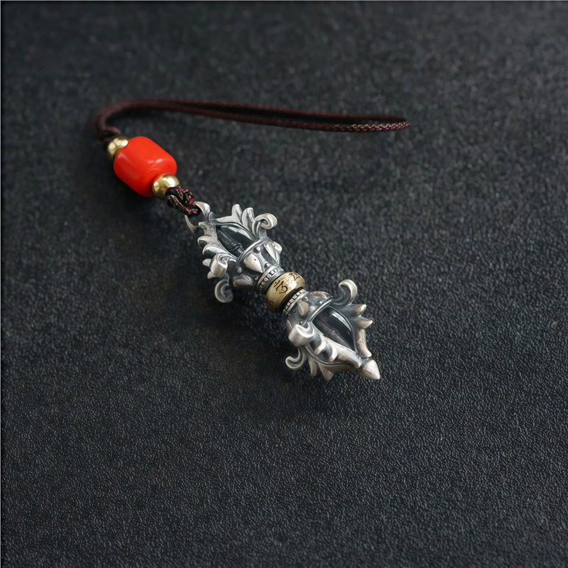 Tibetan 925 Silver Om Mani Padme Hum Strength Pendant Tibetan 925 Silver Om Mani Padme Hum Strength Pendant