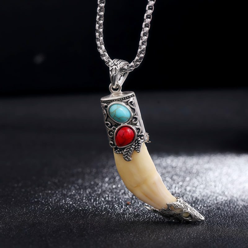 Titanium Steel Wolf Tooth Pendant Necklace Titanium Steel Wolf Tooth Pendant Necklace
