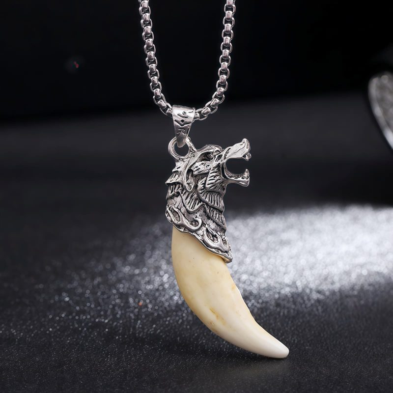 Titanium Steel Wolf Tooth Pendant Necklace Titanium Steel Wolf Tooth Pendant Necklace