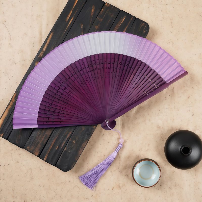 Gradient Hollow Engraved Bamboo Folding Fan Gradient Hollow Engraved Bamboo Folding Fan