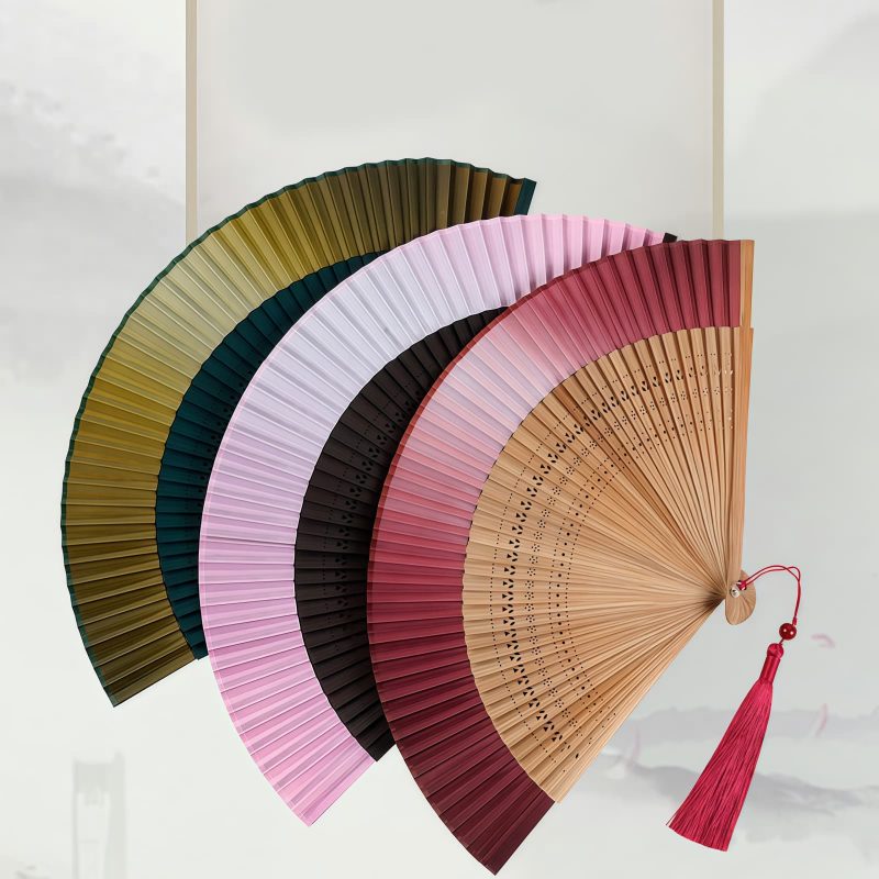 Gradient Hollow Engraved Bamboo Folding Fan Gradient Hollow Engraved Bamboo Folding Fan
