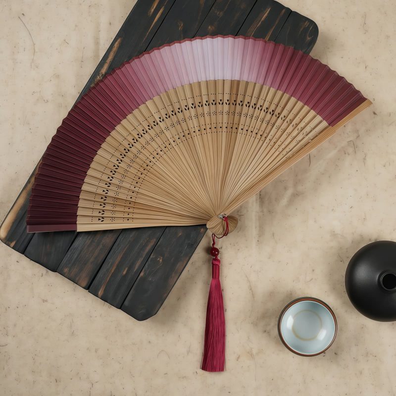 Gradient Hollow Engraved Bamboo Folding Fan Gradient Hollow Engraved Bamboo Folding Fan